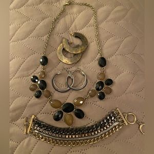 Multitone Gold and Black costume jewelry set